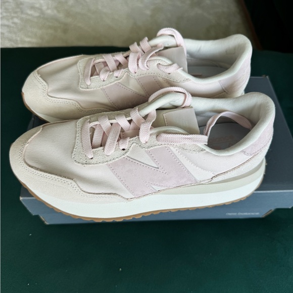 Pink New Balance 237 Sneaker - Women - Never Worn. - Picture 7 of 9